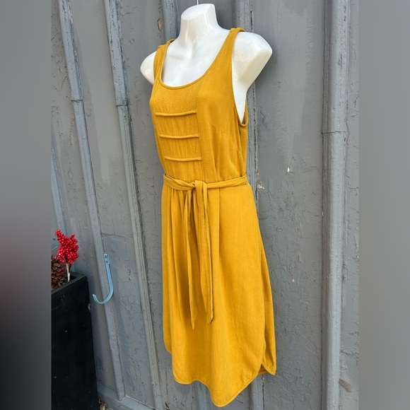 Cokluch Linen blend yellow sleeveless dress, size M - Picture 4 of 9